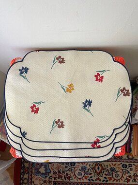 Vintage Floral Cloth Placemats Set of 4
